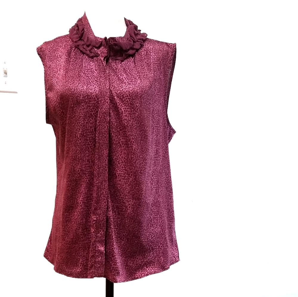 Jessica Sleeveless Button down Size 14 Blouses